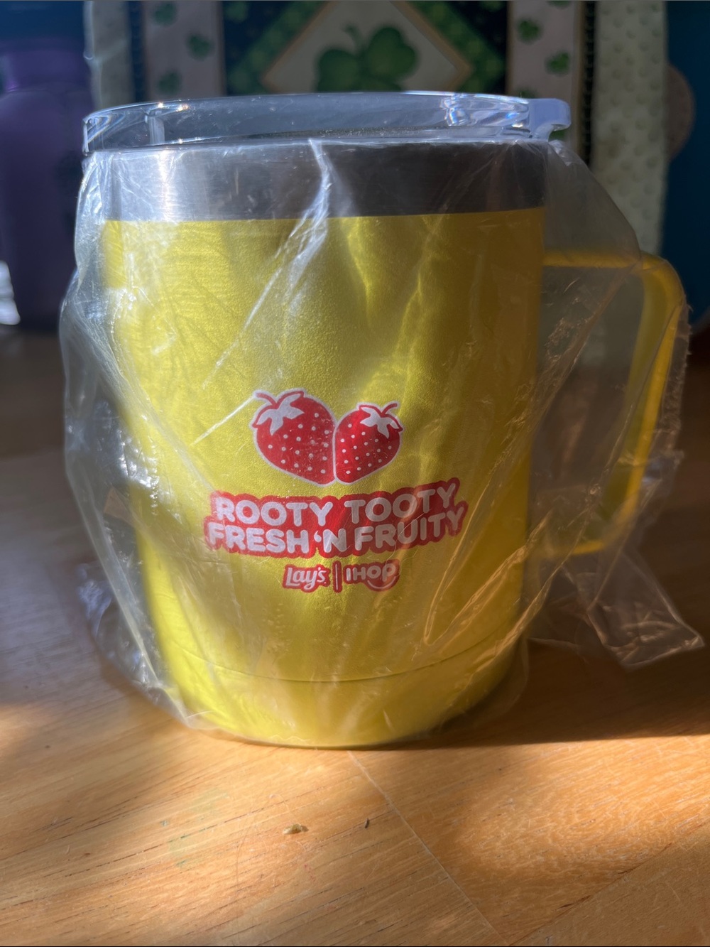 Rooty Tooty Fresh 'N Fruity Yellow Straw Mug